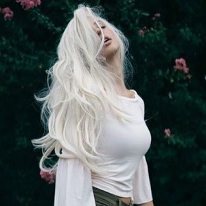 Meet your Posher, Lela